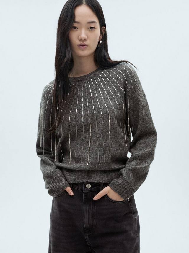 Украшенный эскандалом джемпер Mango, серый
Украшенный эскандалом джемпер Mango, серый