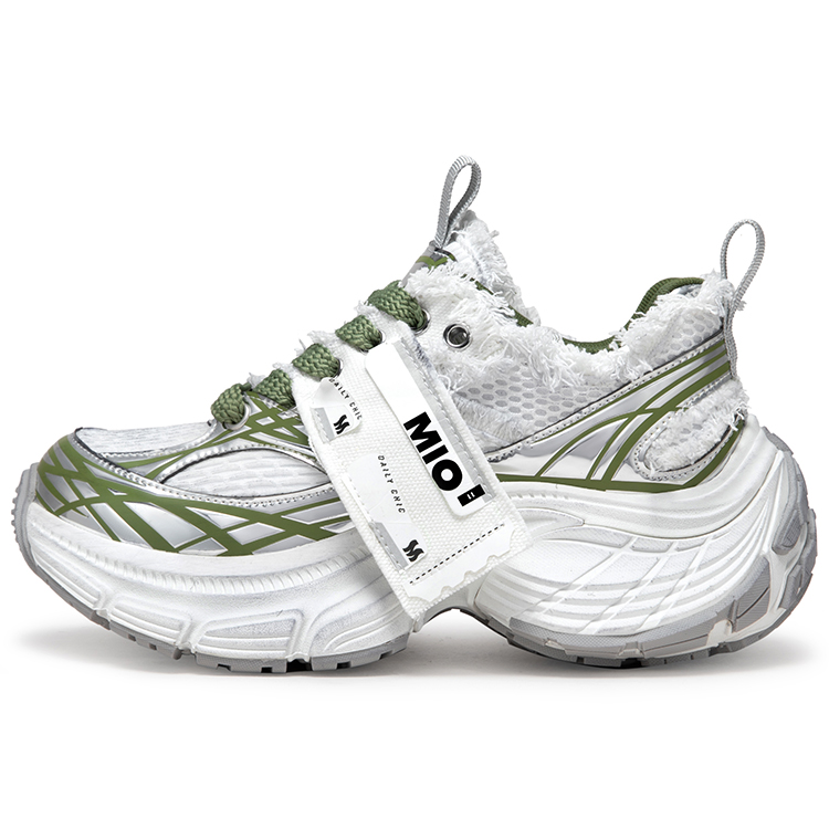 MIO Низкие массивные кроссовки унисекс бело-серебристые с зеленым, цвет White Silver/Green
MIO Низкие массивные кроссовки унисекс бело-серебристые с зеленым, цвет White Silver/Green