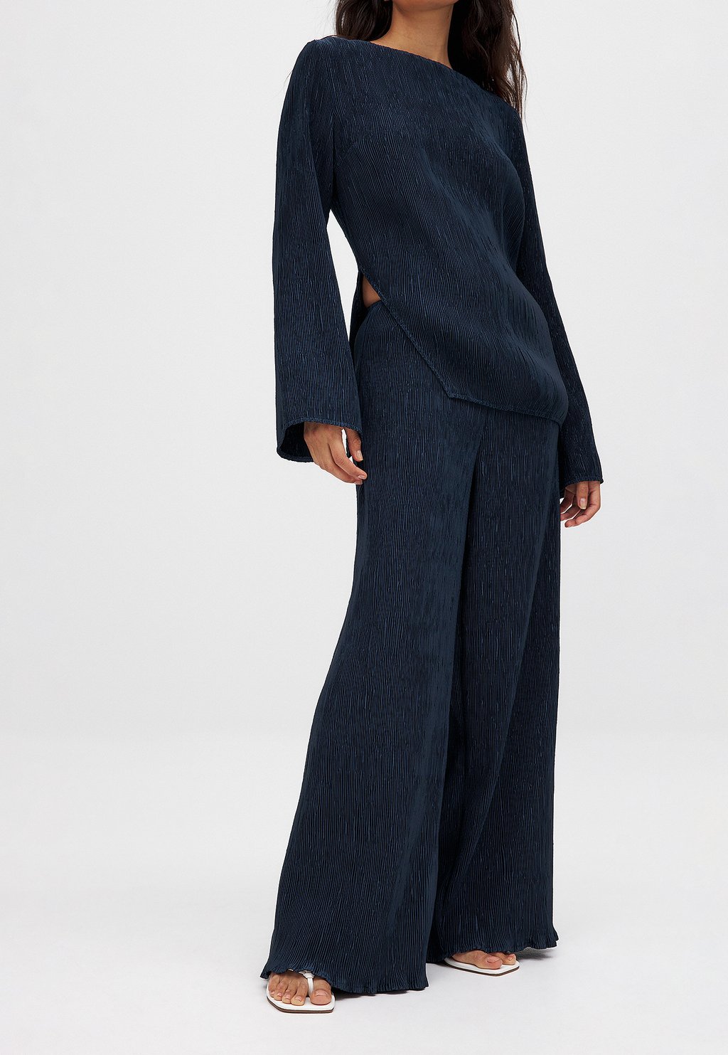 Брюки NA-KD, темно-синий
Брюки NA-KD, темно-синий