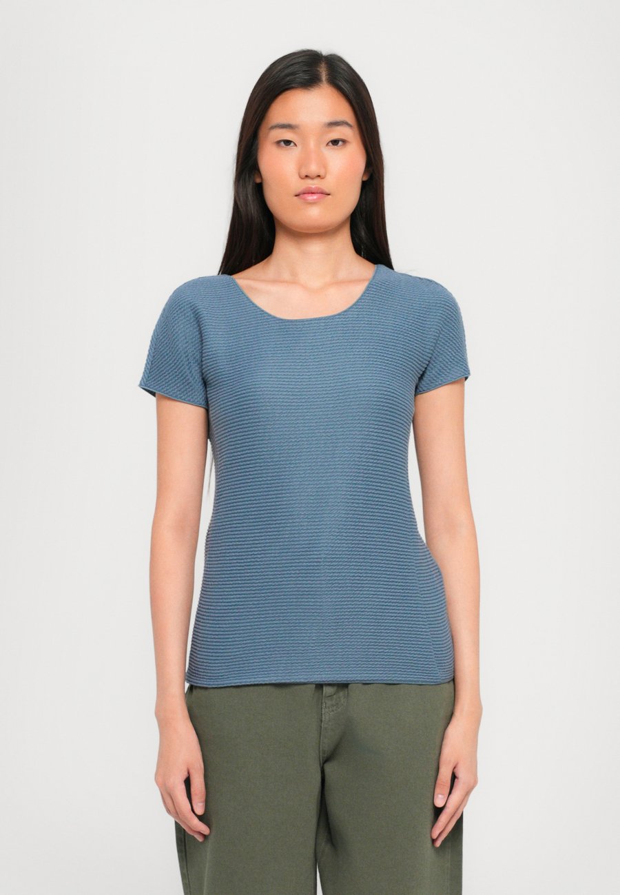 Футболка Emporio Armani Basic T-shirt, Winter Sky/Blue, Синий, Футболка Emporio Armani Basic T-shirt, Winter Sky/Blue
Футболка Emporio Armani Basic T-shirt, Winter Sky/Blue, Синий, Футболка Emporio Armani Basic T-shirt, Winter Sky/Blue