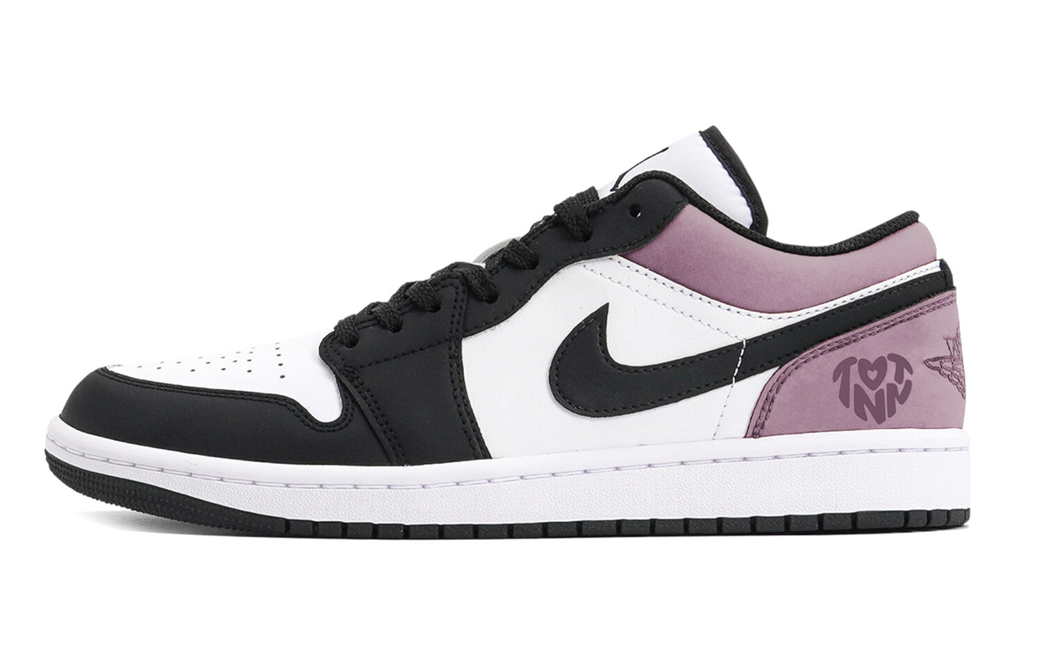 Кроссовки Air Jordan 1 Vintage Basketball Shoes Men Low-top Pink Black White, розовый
Кроссовки Air Jordan 1 Vintage Basketball Shoes Men Low-top Pink Black White, розовый