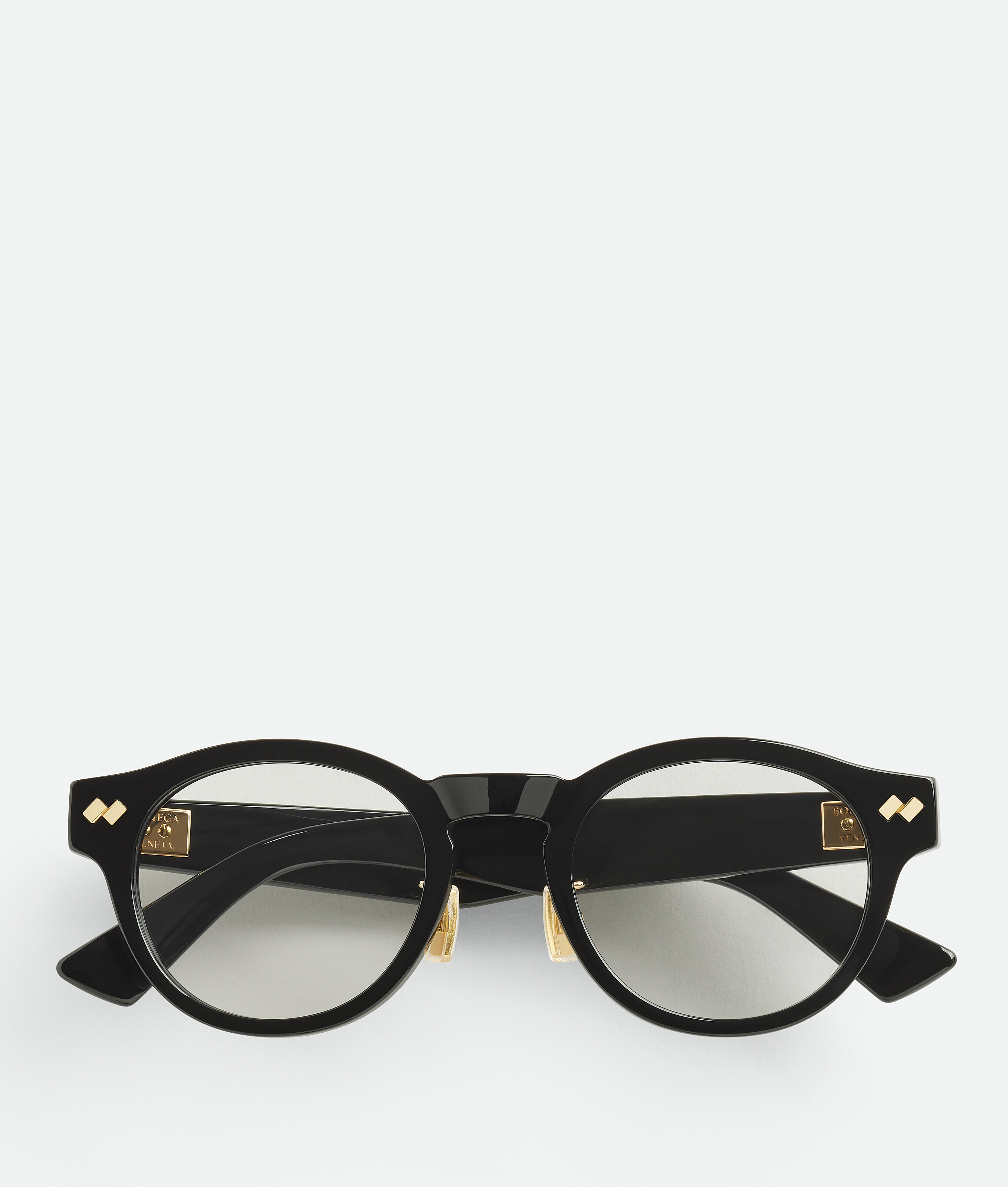 Dizzy round eyeglasses BOTTEGA VENETA, прозрачный/черный
Dizzy round eyeglasses BOTTEGA VENETA, прозрачный/черный