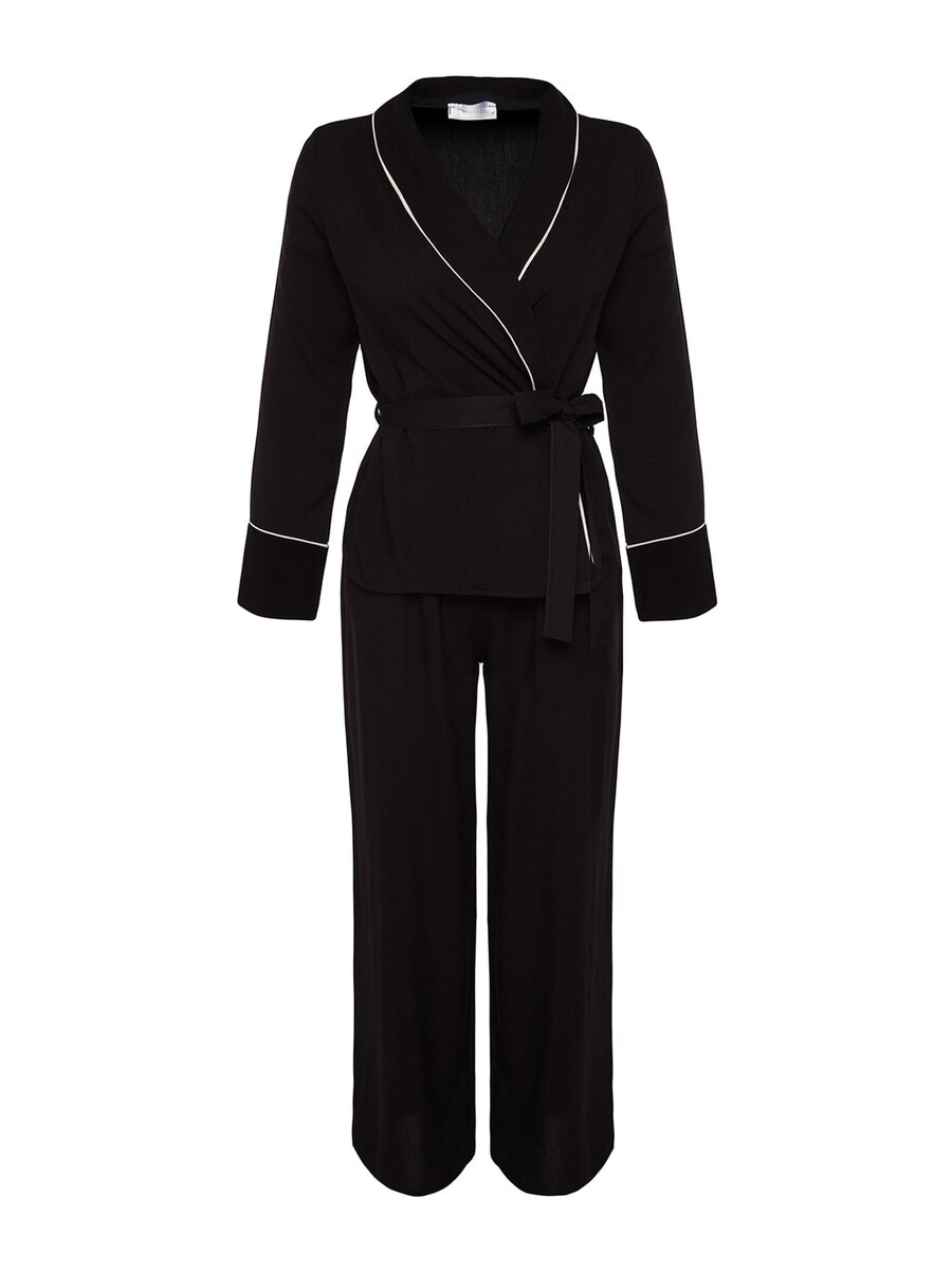 Пижама Trendyol, черный 
Пижама Trendyol, черный