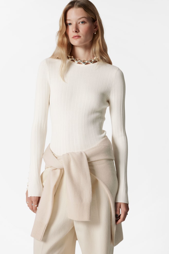 Ребристый трикотажный топ & Other Stories, бежевый
Ребристый трикотажный топ & Other Stories, бежевый