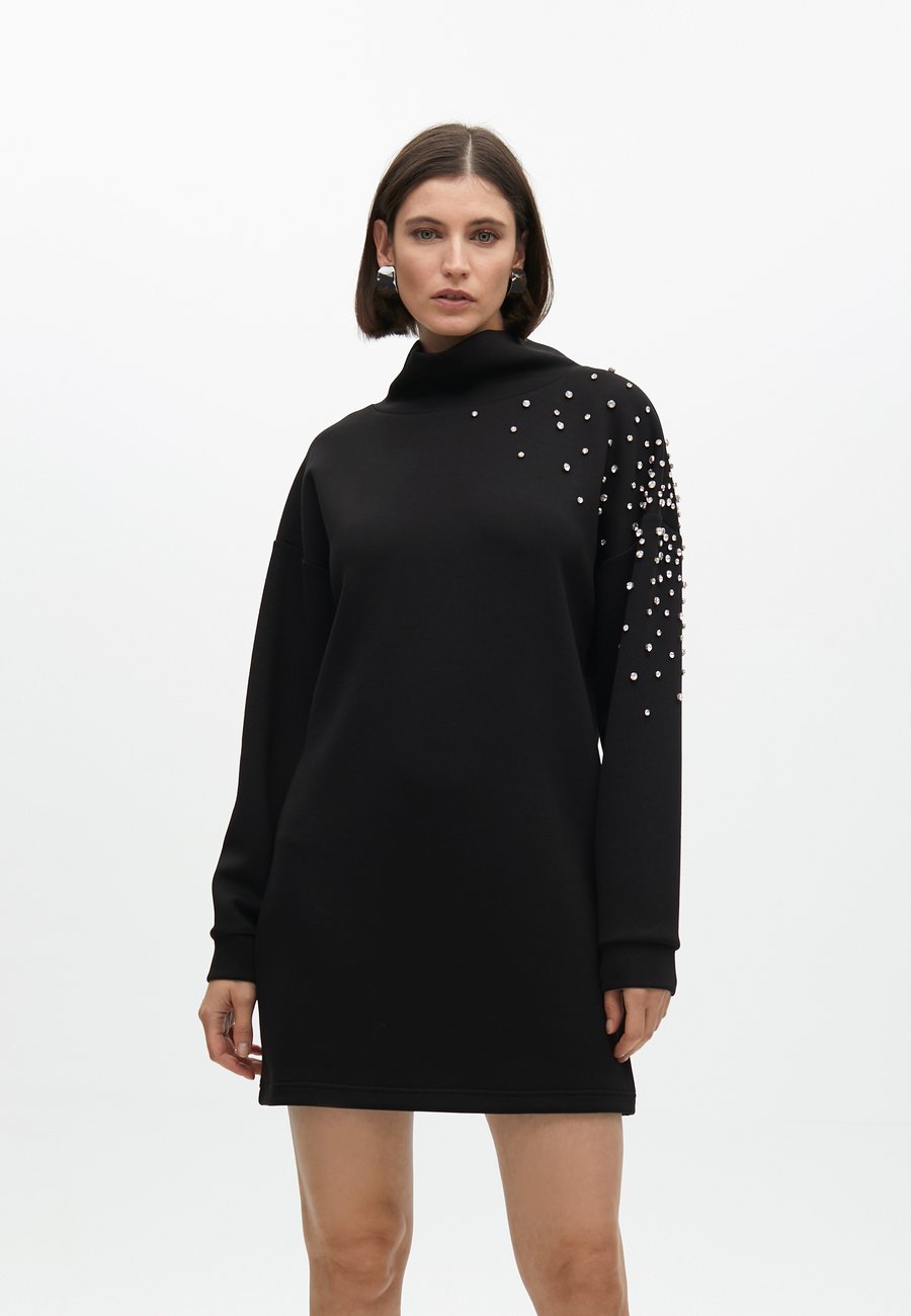 Платье LOLA CASADEMUNT Day dress, Black
Платье LOLA CASADEMUNT Day dress, Black
