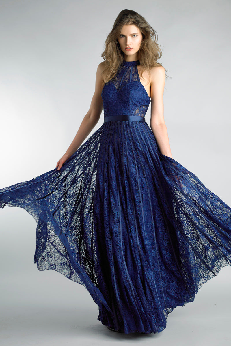 Вечернее платье с бретелью через шею Basix Black Label, темно-синий
Вечернее платье с бретелью через шею Basix Black Label, темно-синий