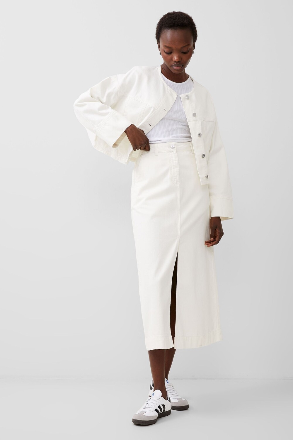 Джинсовая куртка Denver с широкими рукавами French Connection, белый
Джинсовая куртка Denver с широкими рукавами French Connection, белый