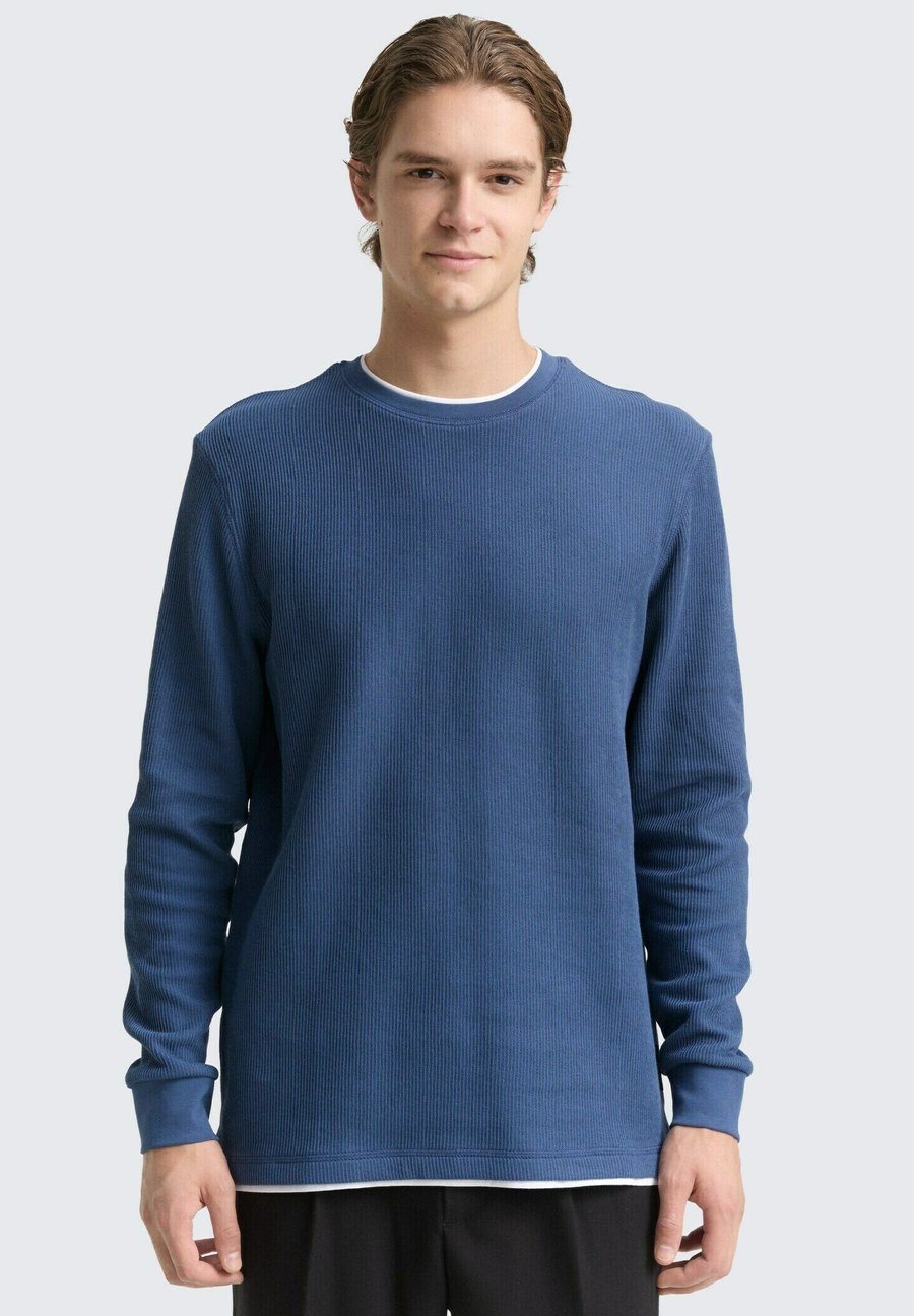 Топ TOM TAILOR DENIM LANGARM IM 2-IN-1-LOOK, Ocean Night Blue/Dark Blue
Топ TOM TAILOR DENIM LANGARM IM 2-IN-1-LOOK, Ocean Night Blue/Dark Blue