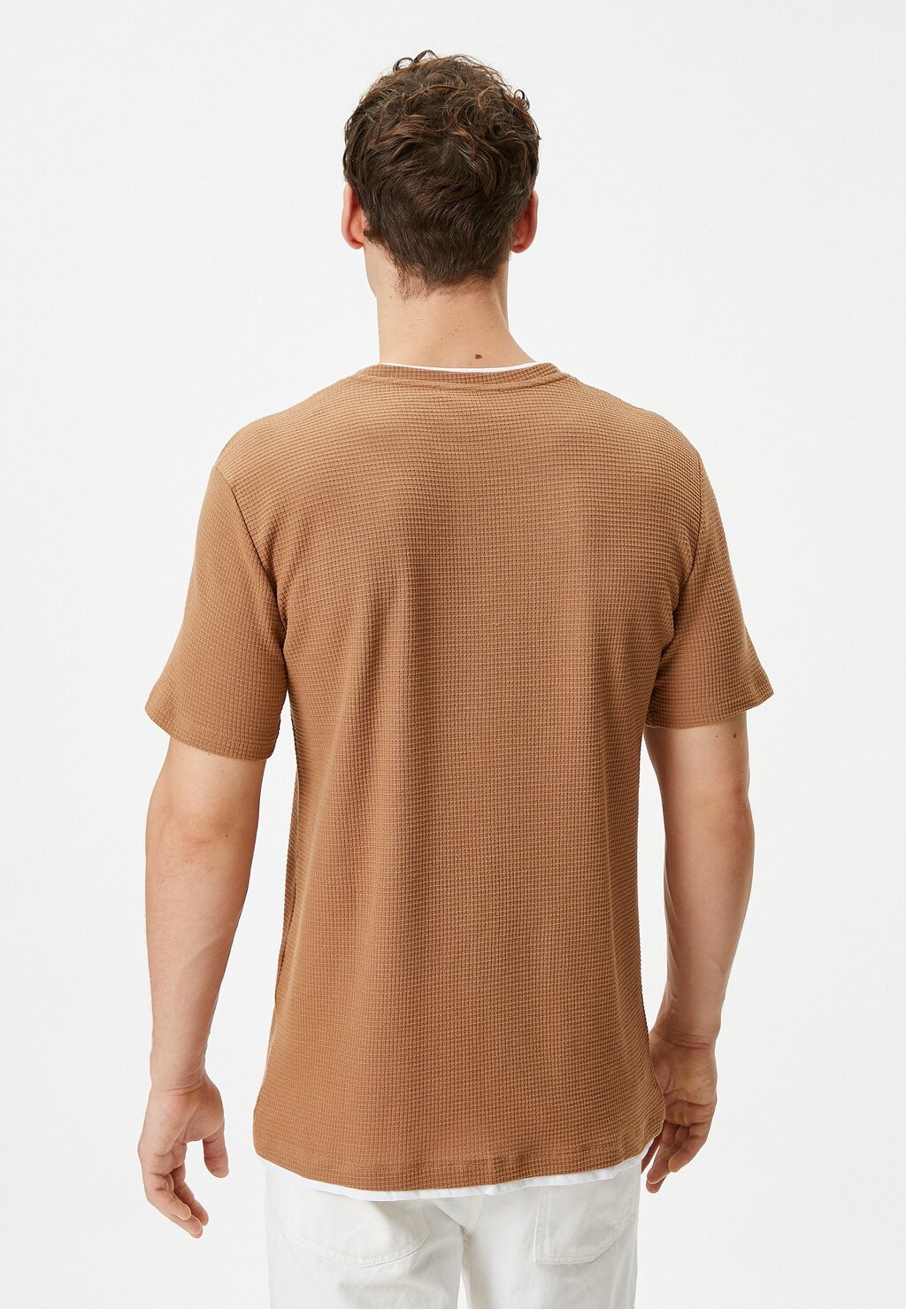 Базовая футболка DETAIL CREW NECK TEXTURED Koton, коричневый
Базовая футболка DETAIL CREW NECK TEXTURED Koton, коричневый