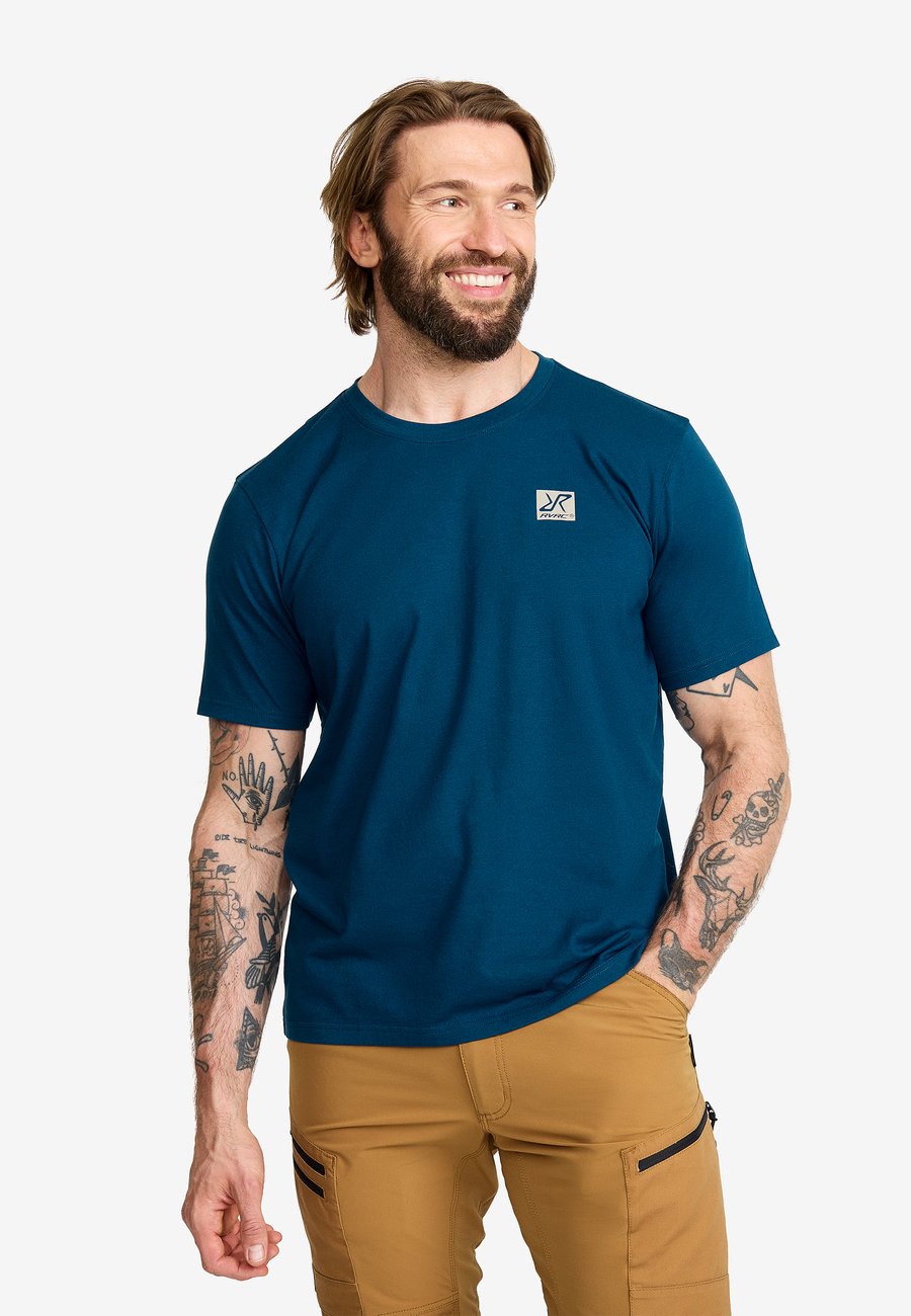 Футболка RevolutionRace Easy Tee, Blue Opal/Dark Blue, Синий, Футболка RevolutionRace Easy Tee, Blue Opal/Dark Blue
Футболка RevolutionRace Easy Tee, Blue Opal/Dark Blue, Синий, Футболка RevolutionRace Easy Tee, Blue Opal/Dark Blue