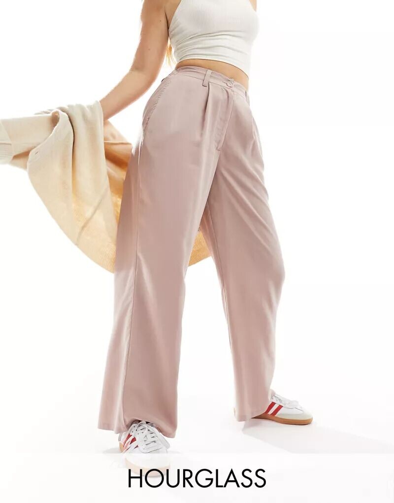 Розовые норковые брюки ASOS Hourglass Dad
Розовые норковые брюки ASOS Hourglass Dad