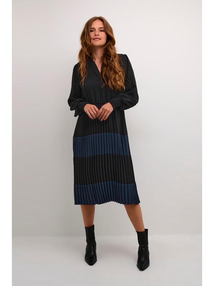 Платье до колена CULTURE
Платье до колена CULTURE