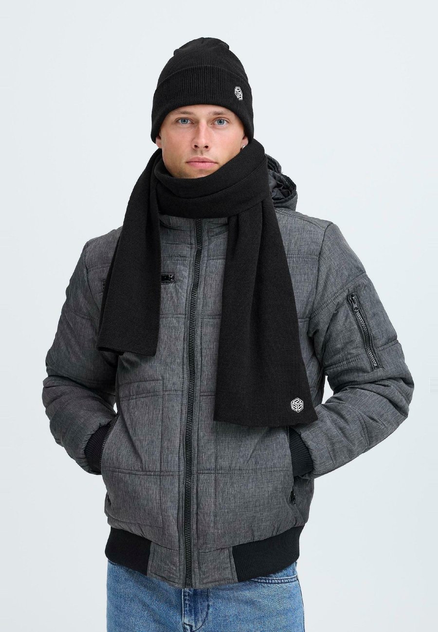 Шапка Blend BHSCEAL SET, Black
Шапка Blend BHSCEAL SET, Black