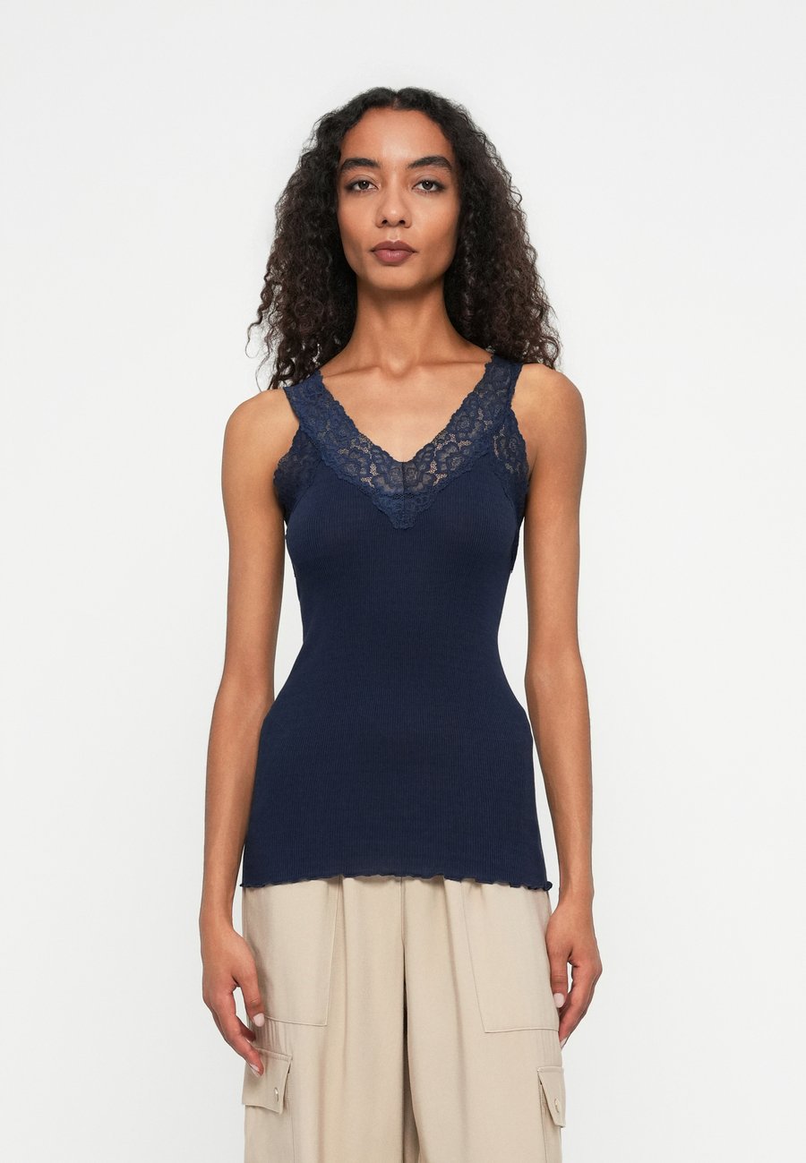 Топ Rosemunde BERNADINE , Navy/Dark Blue
Топ Rosemunde BERNADINE , Navy/Dark Blue