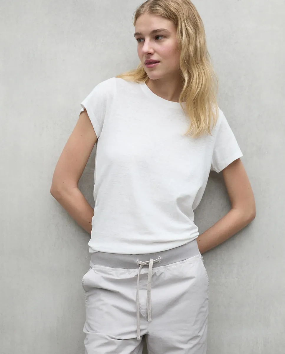 Женская однотонная футболка с короткими рукавами и круглым вырезом Ecoalf, белый
Женская однотонная футболка с короткими рукавами и круглым вырезом Ecoalf, белый