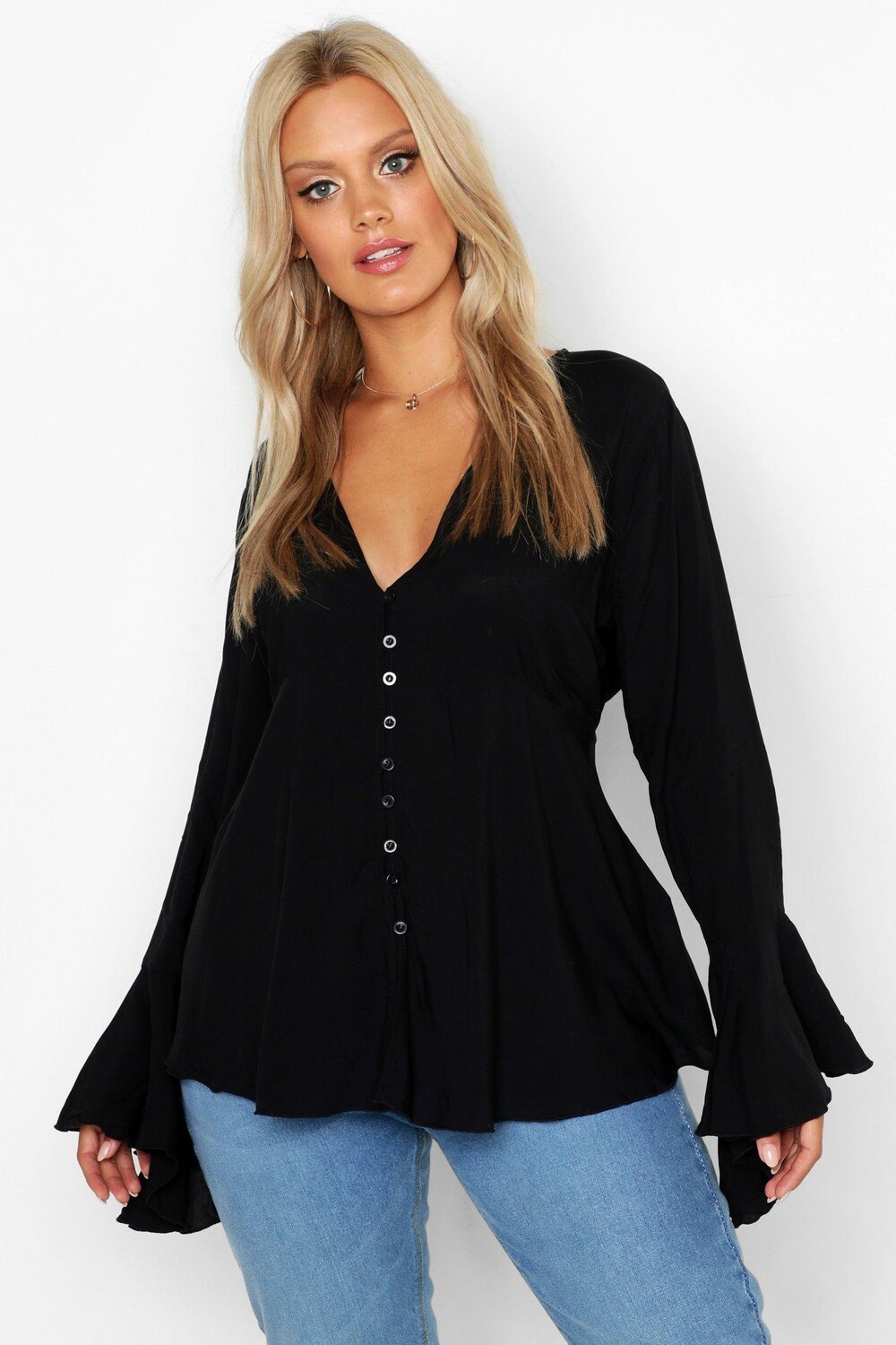 Блузка с погруженными рукавами и пуговицами plus Boohoo, черный
Блузка с погруженными рукавами и пуговицами plus Boohoo, черный