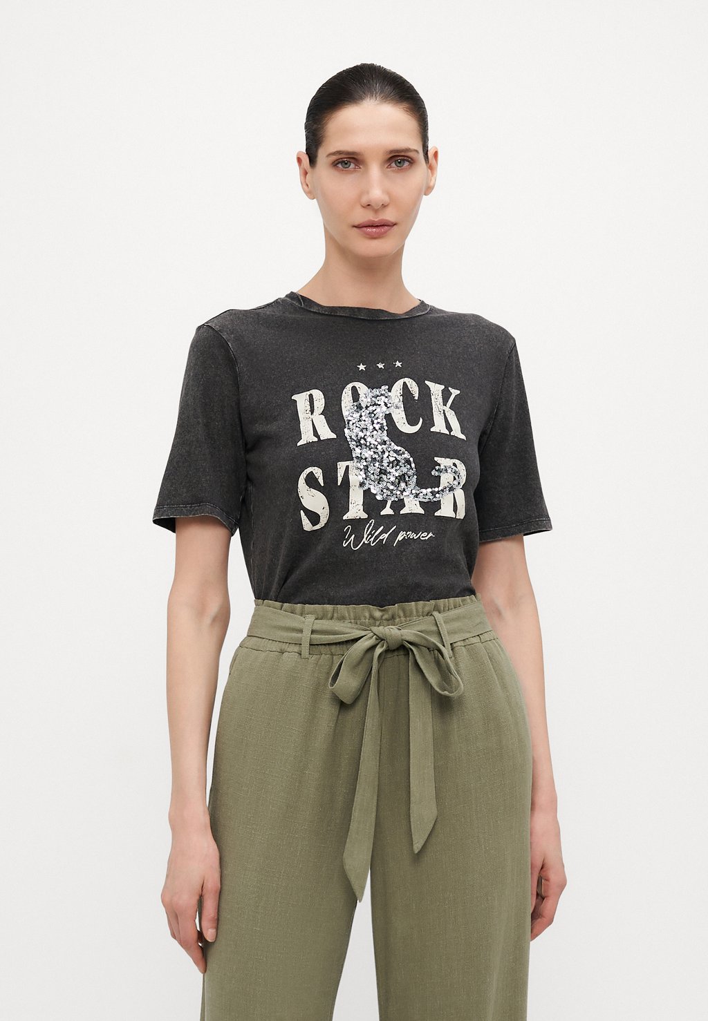 Футболка с принтом ONLLUCY LIFE TIGERS ONLY Tall, черный
Футболка с принтом ONLLUCY LIFE TIGERS ONLY Tall, черный