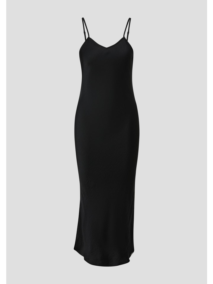 Платье в цвете 9999_черный QS
Платье в цвете 9999_черный QS