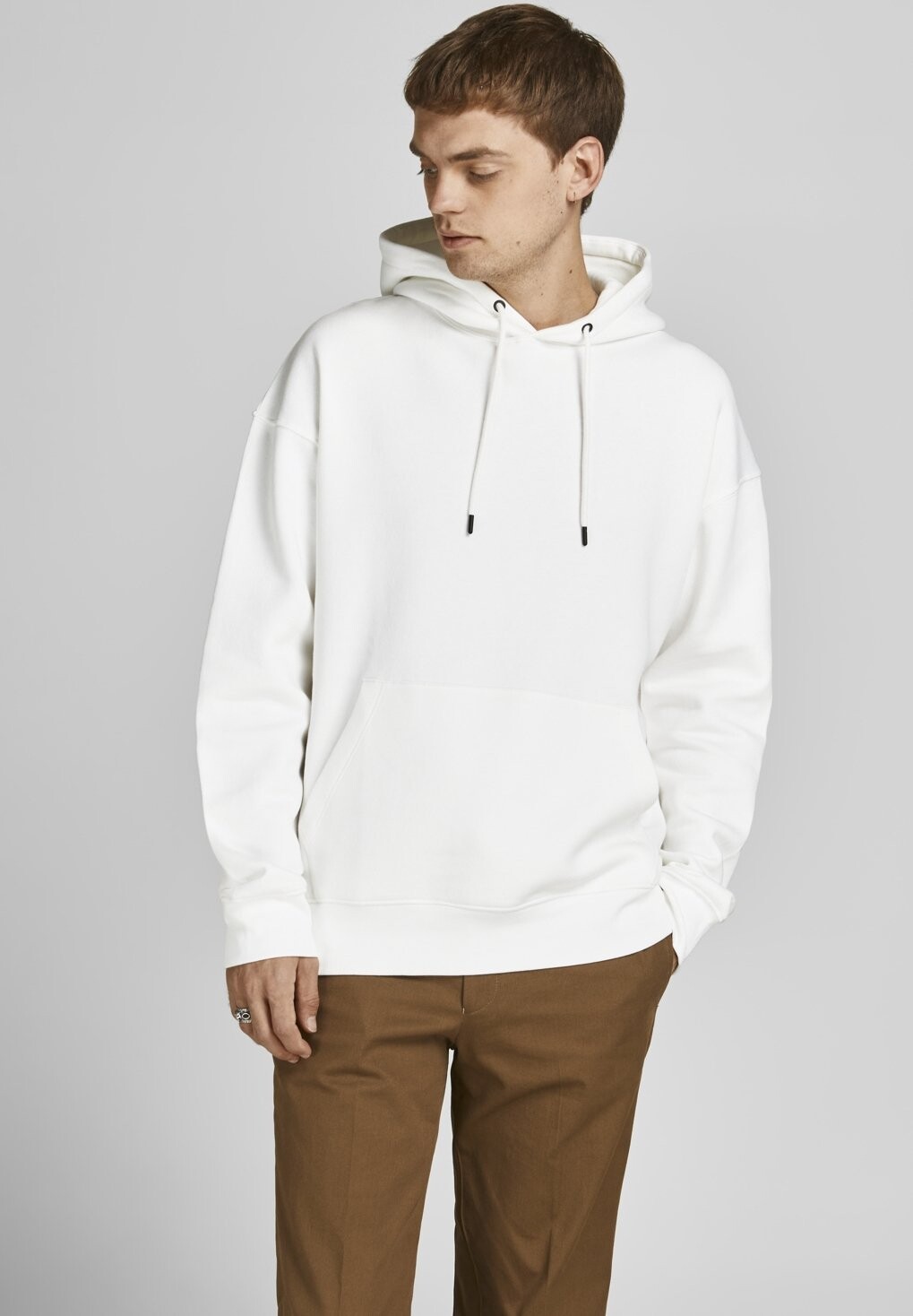 Толстовка JJESTAR BASIC NOOS Jack & Jones, Cloud Dancer
Толстовка JJESTAR BASIC NOOS Jack & Jones, Cloud Dancer