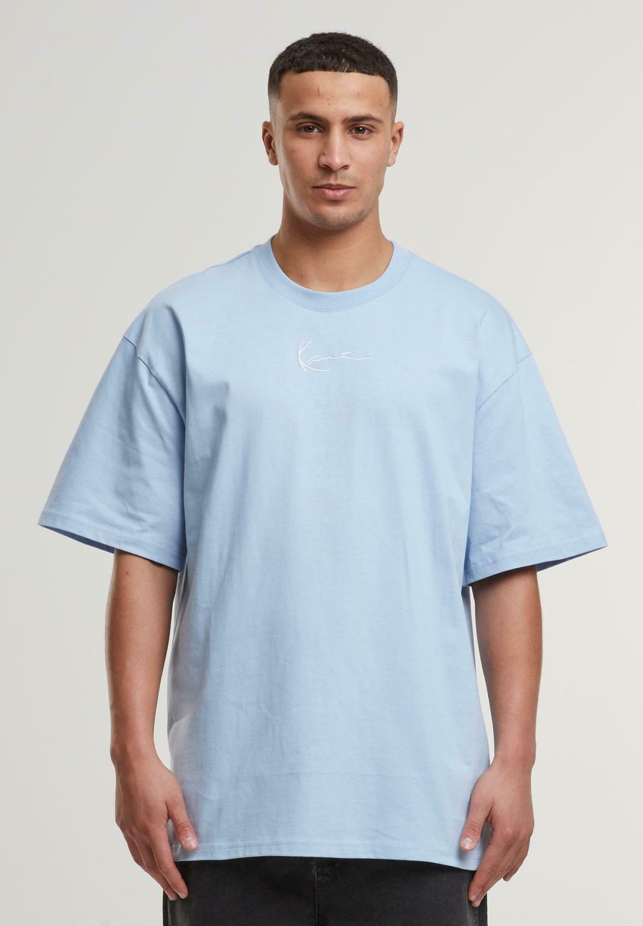 Футболка Karl Kani Basic T-shirt, Light Blue, Синий, Футболка Karl Kani Basic T-shirt, Light Blue
Футболка Karl Kani Basic T-shirt, Light Blue, Синий, Футболка Karl Kani Basic T-shirt, Light Blue