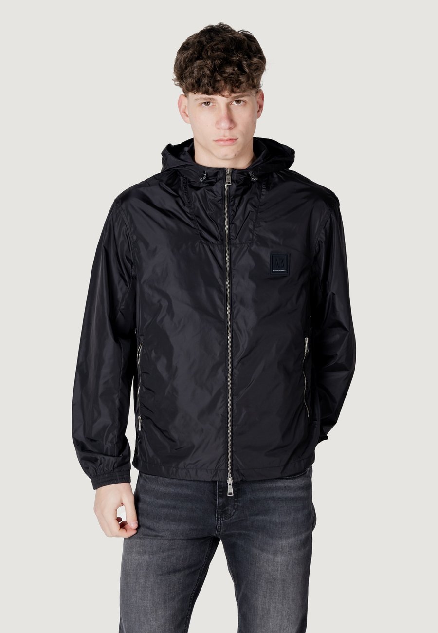 Куртка Armani Exchange Light jacket, Black
Куртка Armani Exchange Light jacket, Black