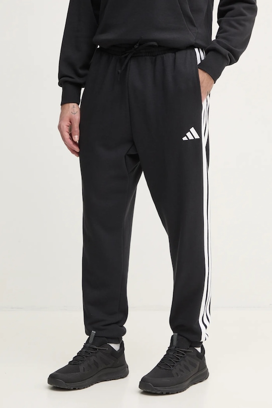 Брюки спортивные Essentials Adidas, черный 
Брюки спортивные Essentials Adidas, черный