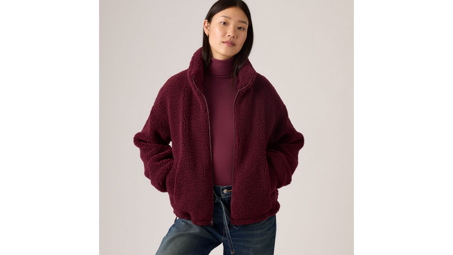 Куртка из шерпы на молнии спереди Levi's, Port - Red
Куртка из шерпы на молнии спереди Levi's, Port - Red