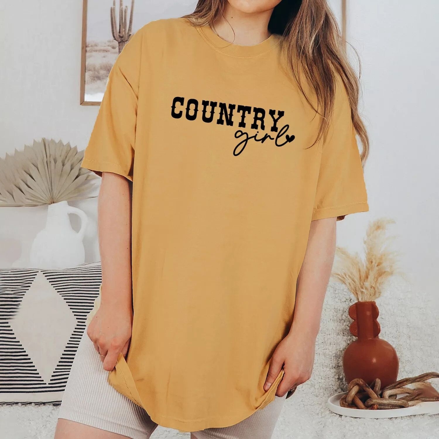 Футболки с сердечками для деревенских девушек, окрашенные в одежду Simply Sage Market 
Футболки с сердечками для деревенских девушек, окрашенные в одежду Simply Sage Market