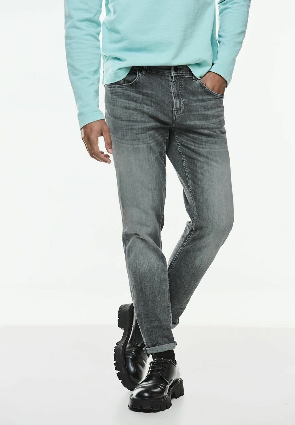Джинсы приталенного кроя Street One MEN, цвет grau
Джинсы приталенного кроя Street One MEN, цвет grau