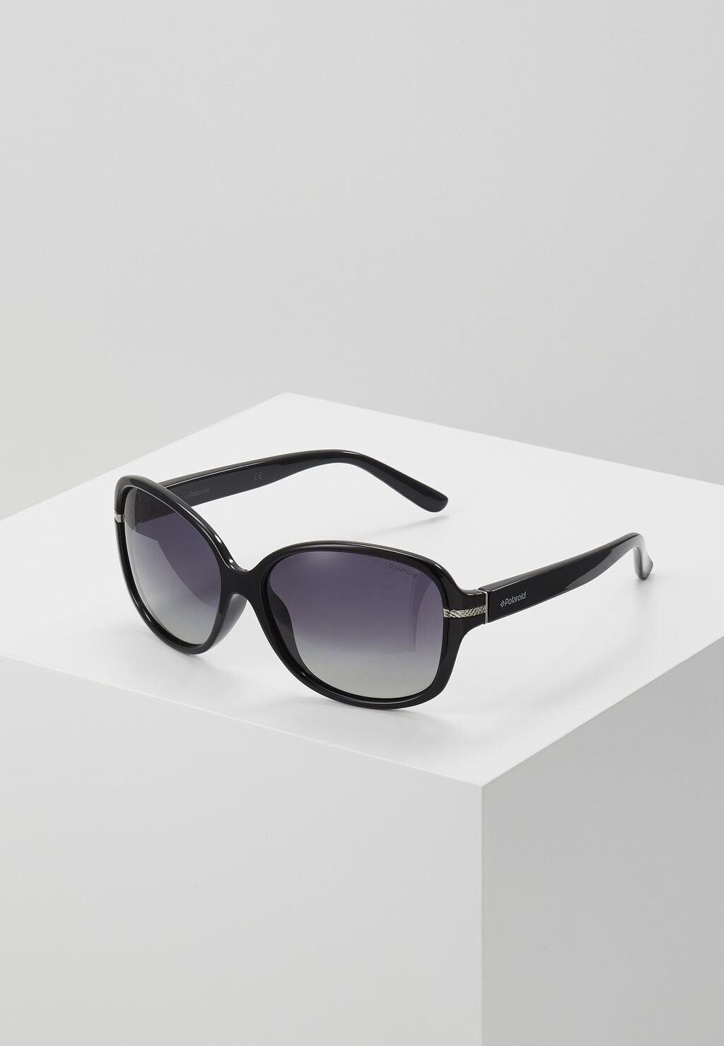 Солнцезащитные очки Polaroid, черный
Солнцезащитные очки Polaroid, черный