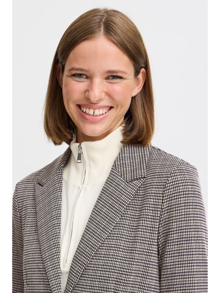 B. young Блейзер BYROWAN STRIPE - трикотаж, стандартный крой, черный
B. young Блейзер BYROWAN STRIPE - трикотаж, стандартный крой, черный