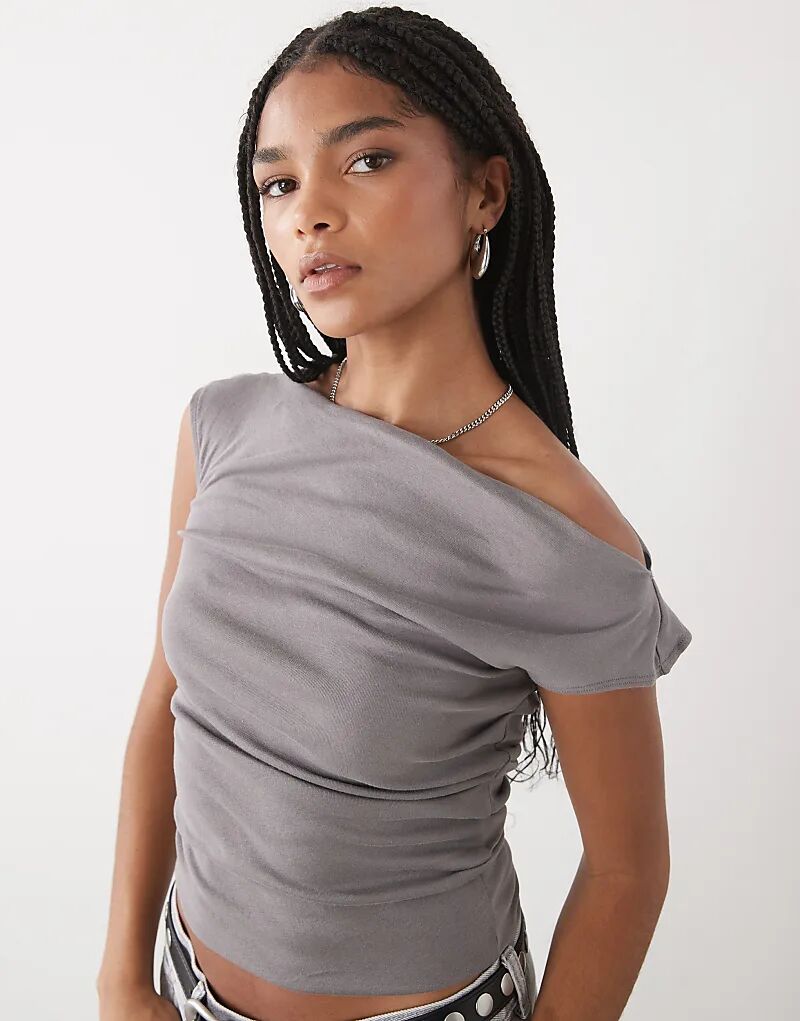 Полупрозрачный топ с драпировкой на шее Weekday дни, средне-серый
Полупрозрачный топ с драпировкой на шее Weekday дни, средне-серый