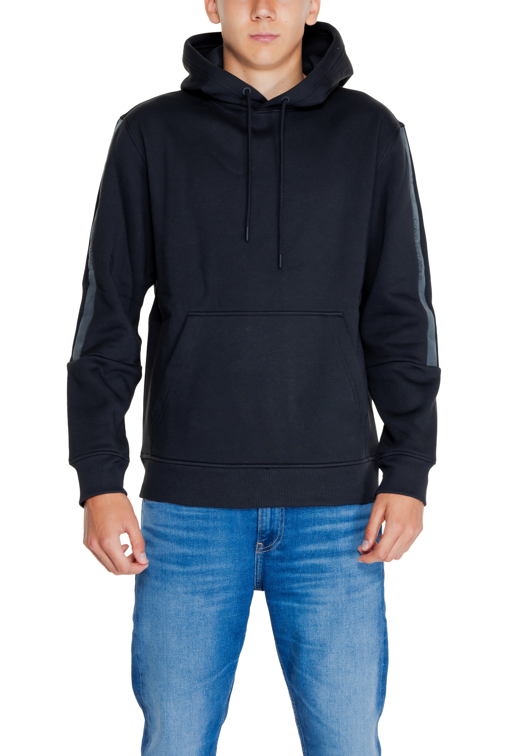 Толстовка мужская Calvin Klein Jeans с принтом на рукавах, черный
Толстовка мужская Calvin Klein Jeans с принтом на рукавах, черный