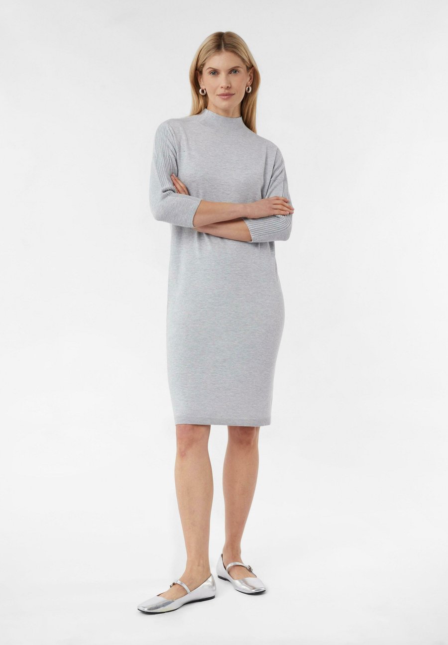 Платье comma MIT STEHKRAGEN, Grau Meliert/Mottled Light Grey
Платье comma MIT STEHKRAGEN, Grau Meliert/Mottled Light Grey