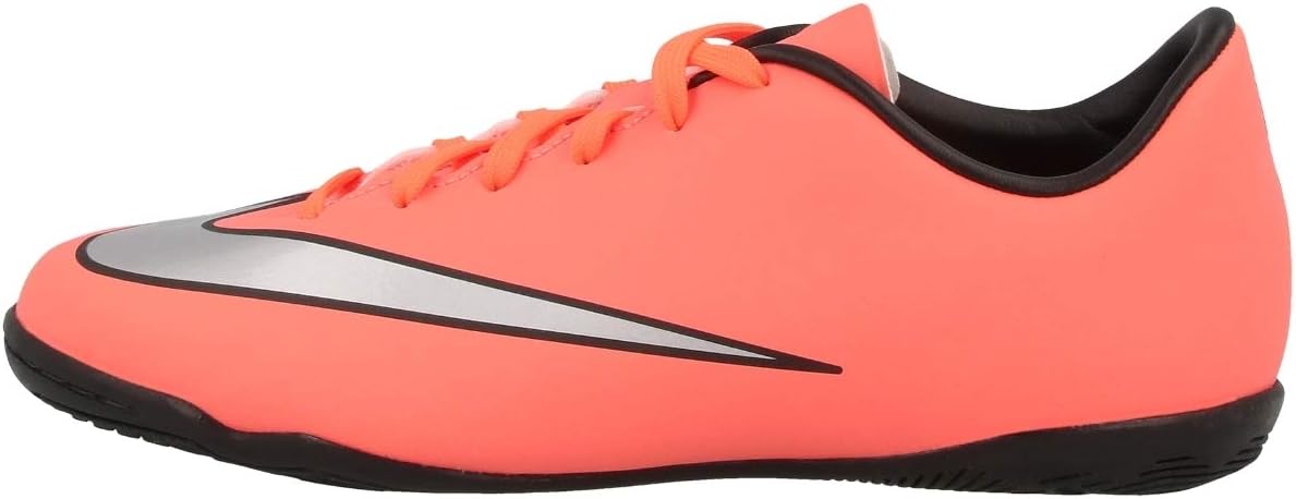 Футбольные бутсы Nike Jr Mercurial Victory V TF Turf, Bright Mango
Футбольные бутсы Nike Jr Mercurial Victory V TF Turf, Bright Mango