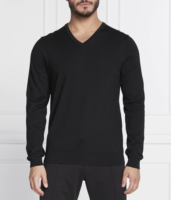 Пуловер мужской Hugo облегающего кроя базовый, черный
Пуловер мужской Hugo облегающего кроя базовый, черный