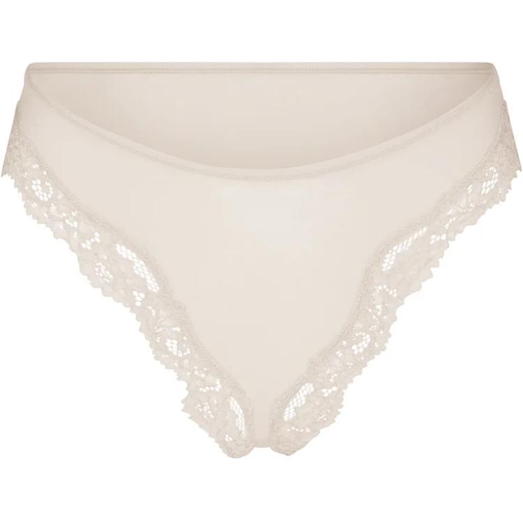 Подходящие для всех кружевные трусики-танга для женщин, 1 шт, цвет «Камень» Skims, 1 pack (stone/stone color)
Подходящие для всех кружевные трусики-танга для женщин, 1 шт, цвет «Камень» Skims, 1 pack (stone/stone color)