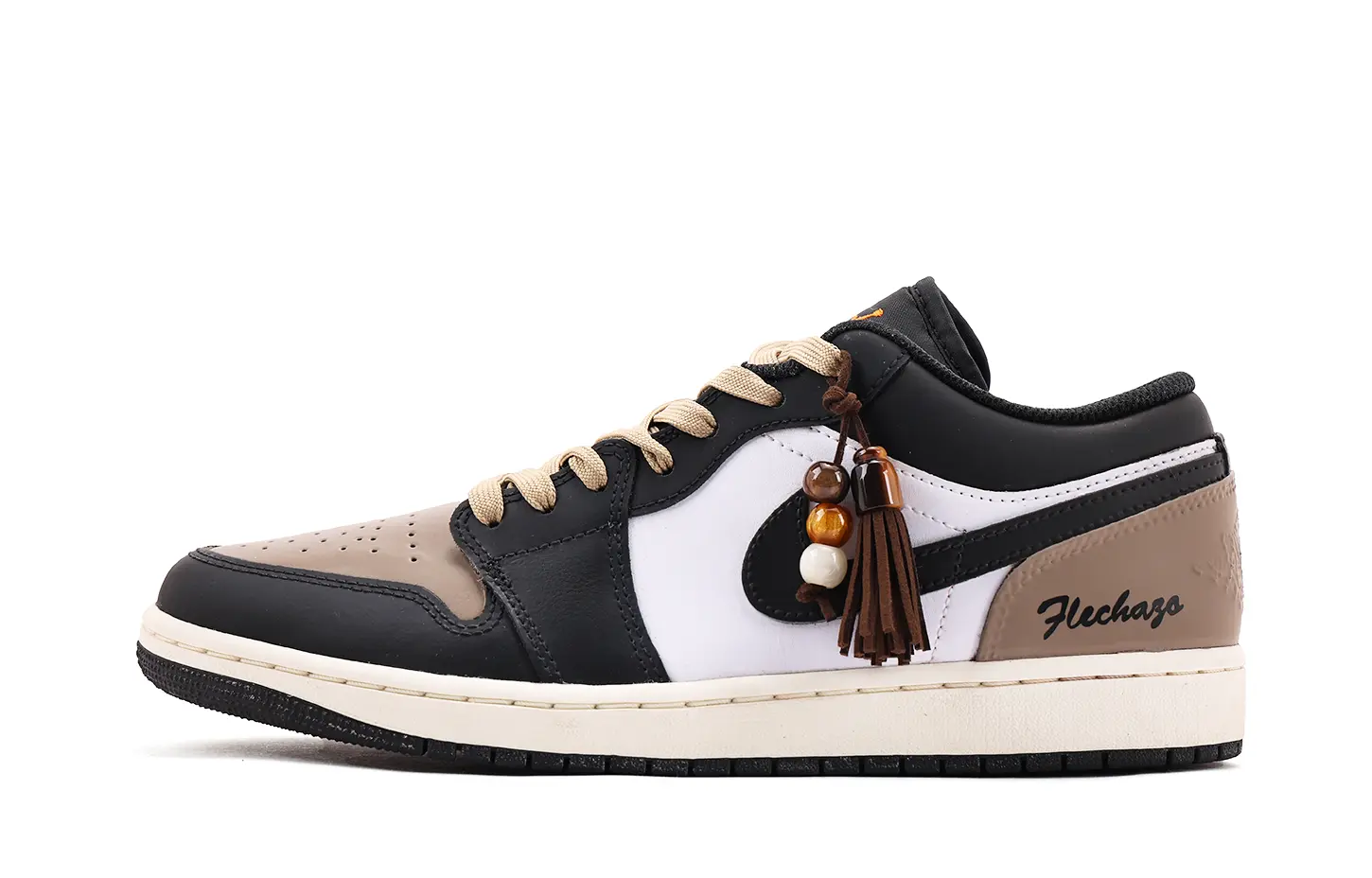 Jordan Air 1, кожаная амортизация, износостойкие низкие кеды в винтажном стиле для баскетбола, унисекс, черно-коричневые
Jordan Air 1, кожаная амортизация, износостойкие низкие кеды в винтажном стиле для баскетбола, унисекс, черно-коричневые