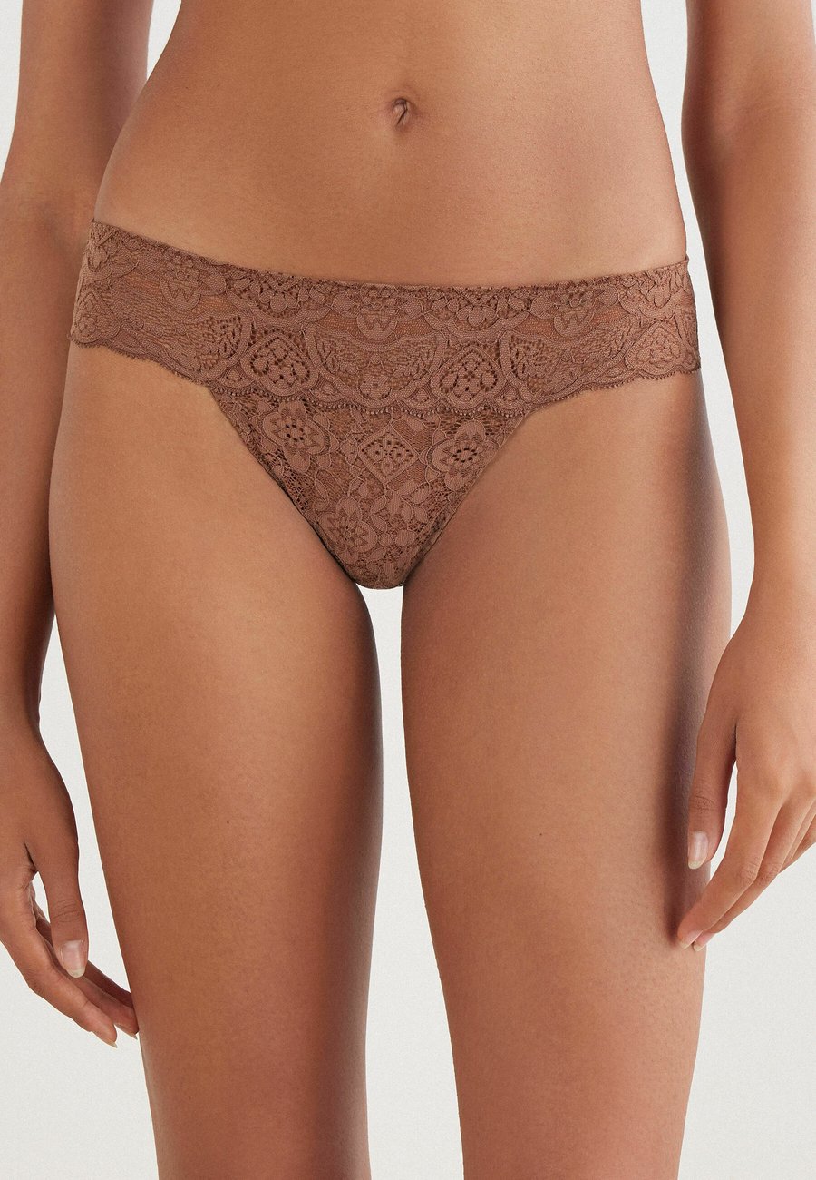 Трусы Intimissimi Thong, Natural/Camel
Трусы Intimissimi Thong, Natural/Camel