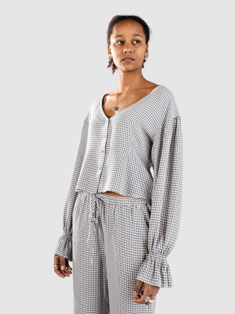 Рубашка Brixton The Meadow Blouse Hemd, azure blue gingham
Рубашка Brixton The Meadow Blouse Hemd, azure blue gingham