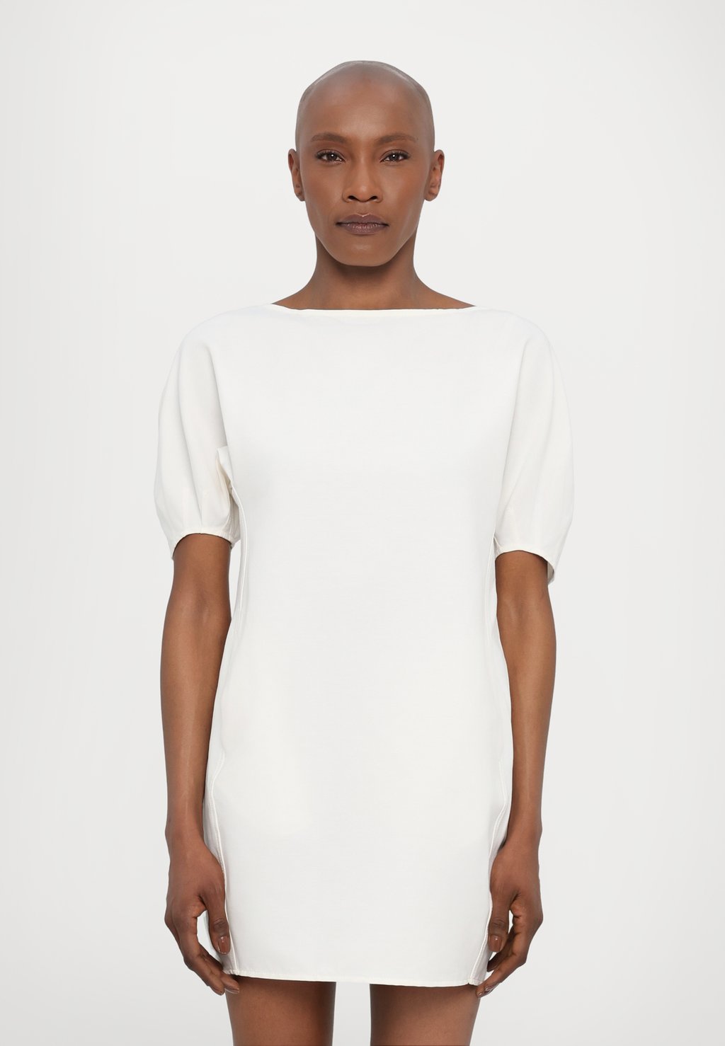 Повседневное платье STAUD, кремовый 
Повседневное платье STAUD, кремовый