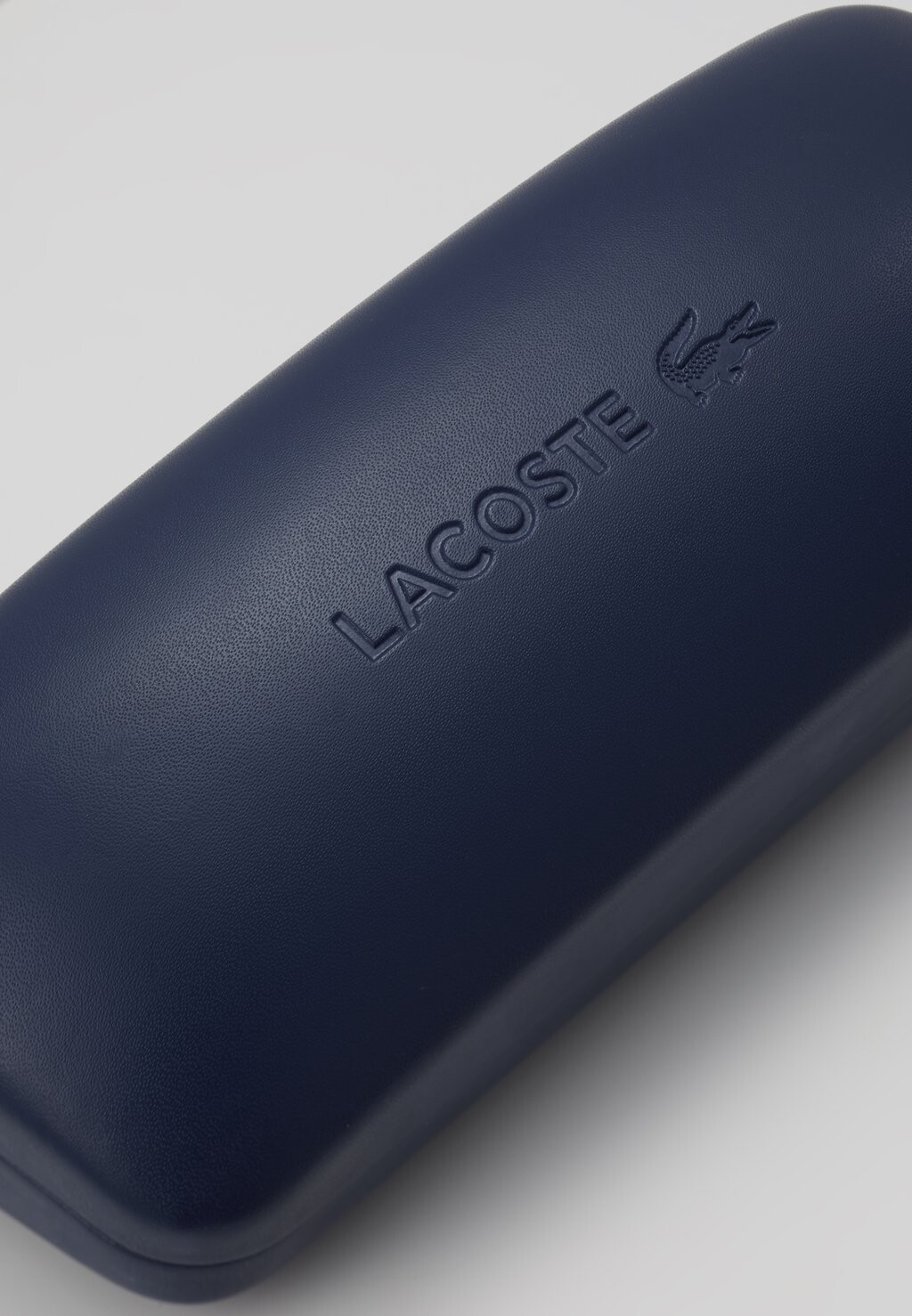 Солнцезащитные очки Lacoste, черные
Солнцезащитные очки Lacoste, черные