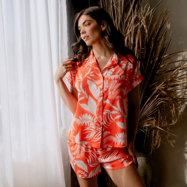 Женский пижамный комплект из 2 предметов: верх и шорты Lilac+London, оранжевый
Женский пижамный комплект из 2 предметов: верх и шорты Lilac+London, оранжевый
