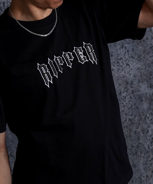 Футболка с коротким рукавом, с вышивкой на груди RIPPER, черный
Футболка с коротким рукавом, с вышивкой на груди RIPPER, черный