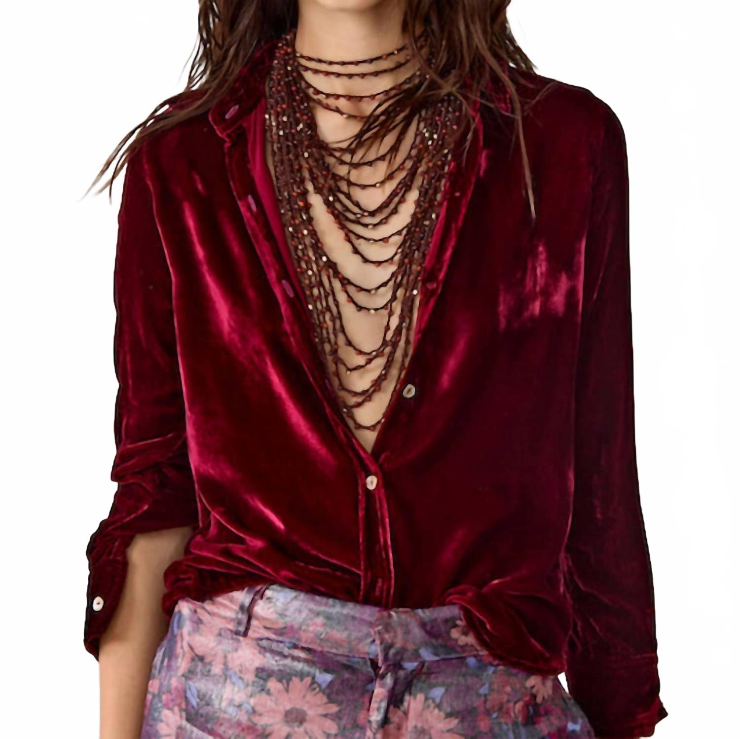 Женская бархатная рубашка San Marino в цвете Rosso Lanhtropy, Rosso
Женская бархатная рубашка San Marino в цвете Rosso Lanhtropy, Rosso