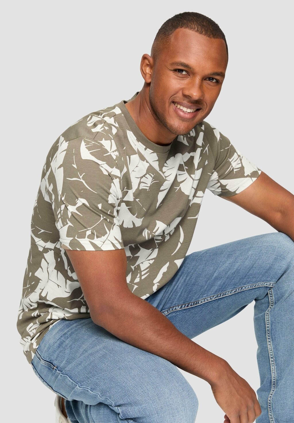 Футболка с принтом MIT ALL-OVER QS, цвет Mottled Brown
Футболка с принтом MIT ALL-OVER QS, цвет Mottled Brown