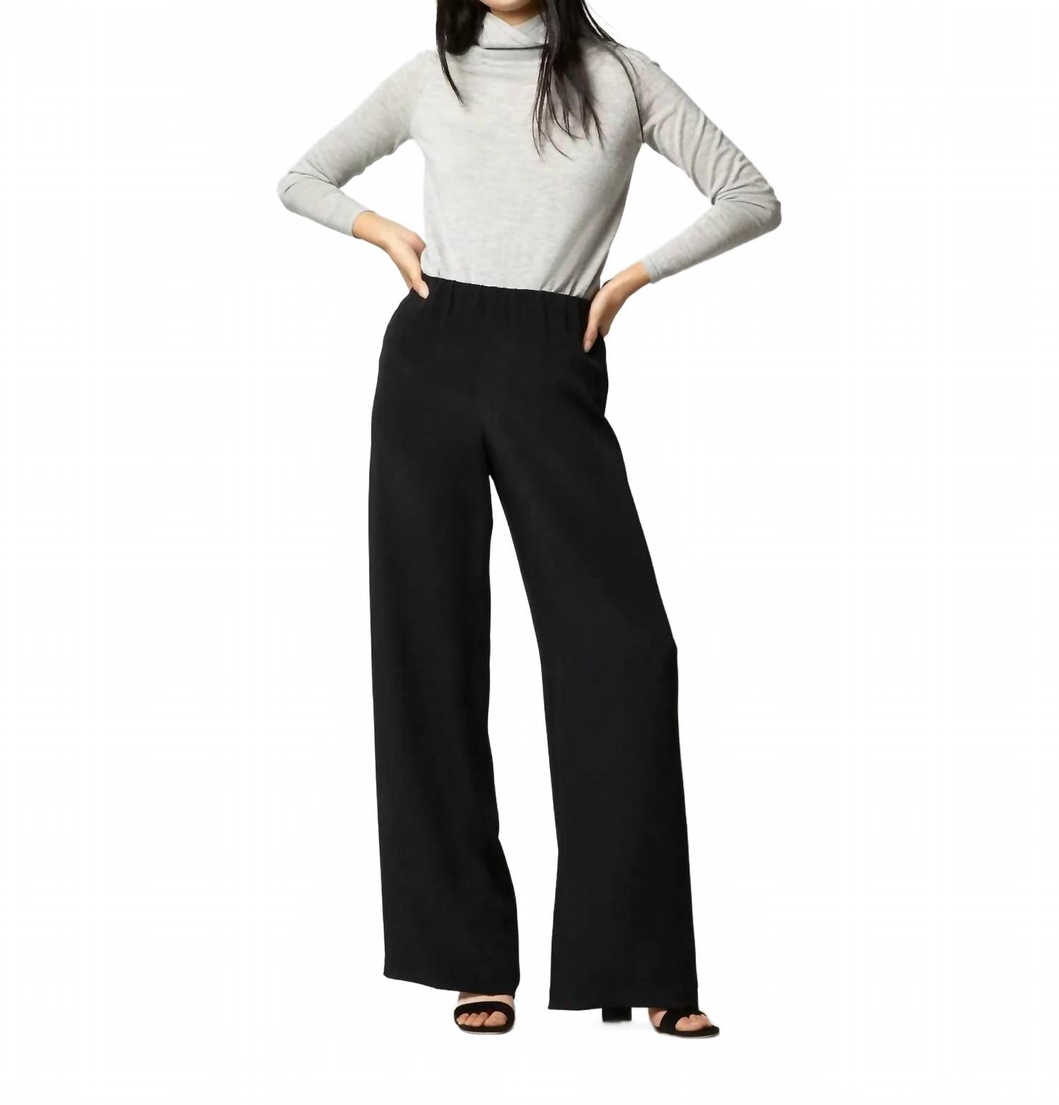 Сверхтонкий свитер с воронкообразным воротником из серебристого кашемира Ann Mashburn
Сверхтонкий свитер с воронкообразным воротником из серебристого кашемира Ann Mashburn