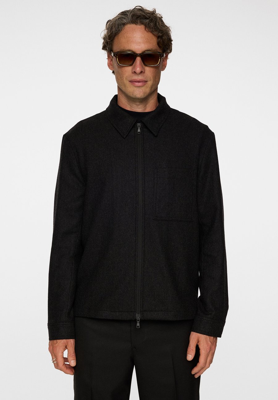 Куртка J.LINDEBERG JULIUS CASH, Dark Grey Melange/Grey
Куртка J.LINDEBERG JULIUS CASH, Dark Grey Melange/Grey