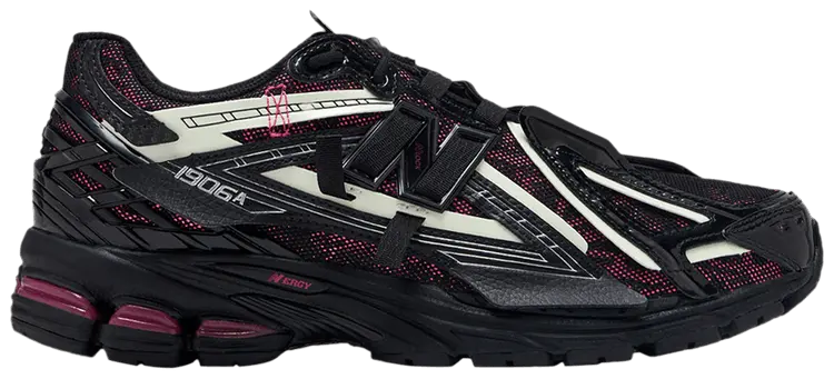 Кроссовки New Balance 1906A 'Black Dragon Berry', черный
Кроссовки New Balance 1906A 'Black Dragon Berry', черный