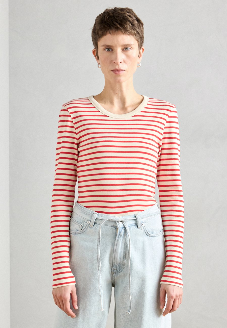 Топ Marc O'Polo CREW NECK STRIPED, Red
Топ Marc O'Polo CREW NECK STRIPED, Red